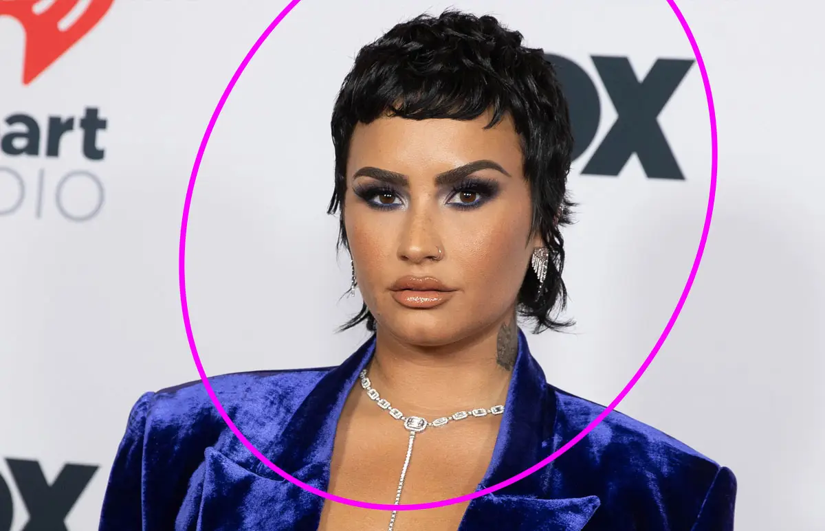 demi-lovato (1).jpg