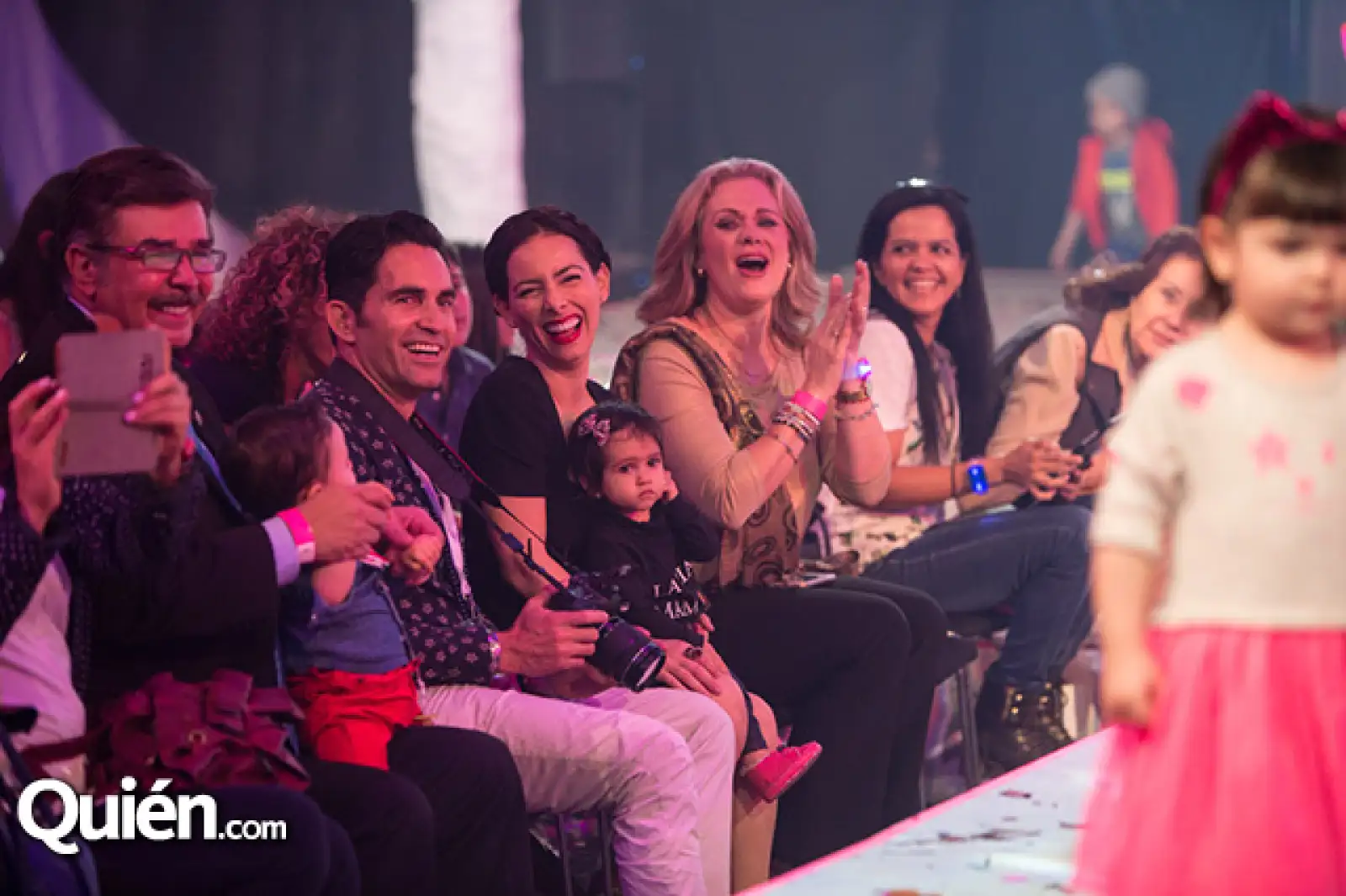 Jorge Ortiz de Pinedo, Eamonn Sean Kneeland, Claudia Lizaldi y Erika Buenfil