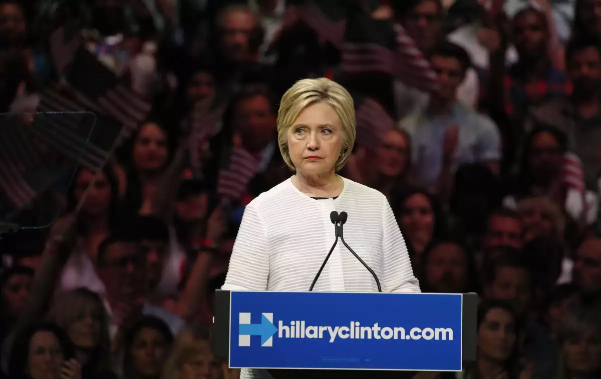 Hillary Clinto recibió el apoyo del Presidente de Estados Unidos, Barack Obama, para buscar ser la primera mujer en gobernar ese país.