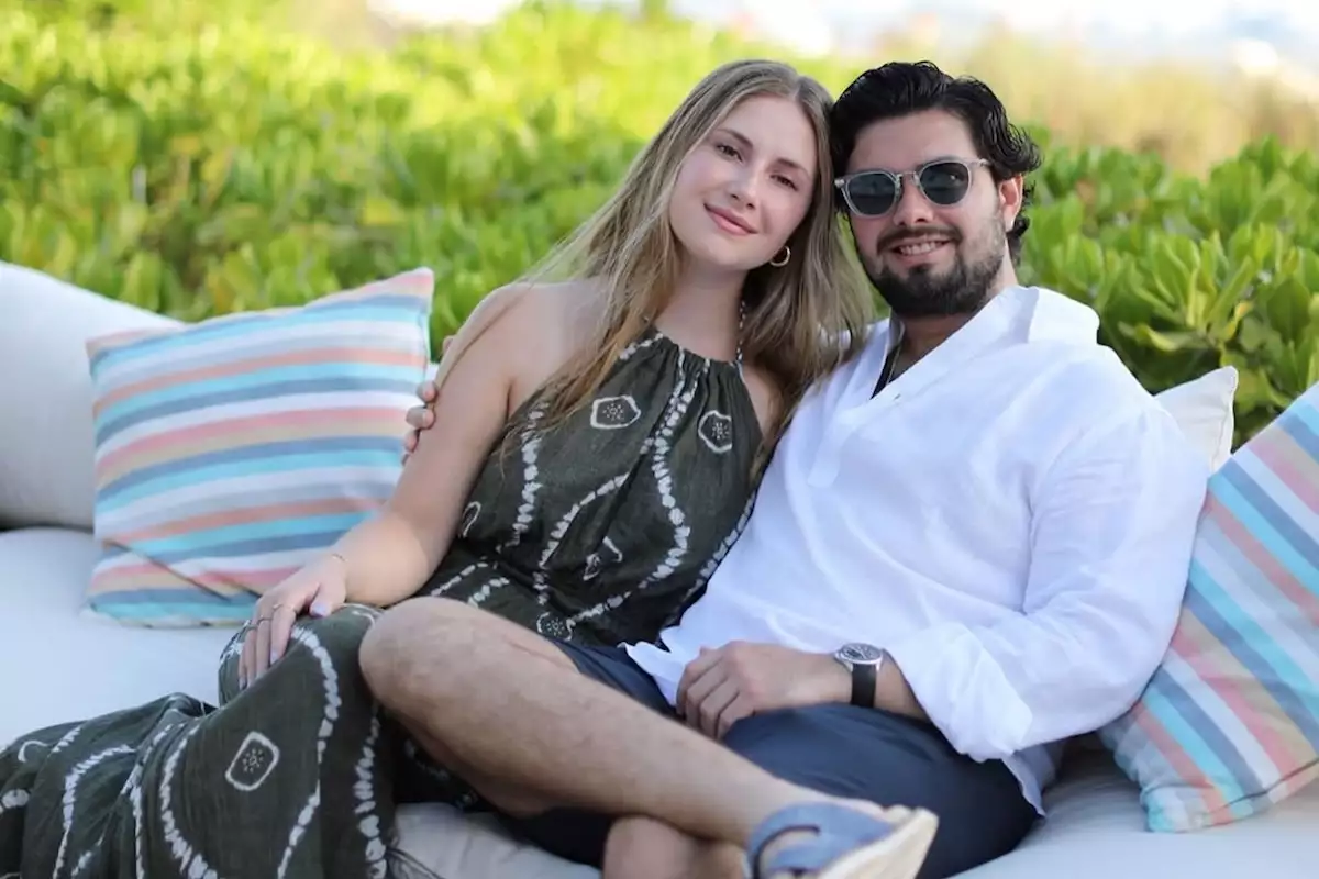 Alejandro Peña Pretelini y Marian Ralph cumplen un año de novios
