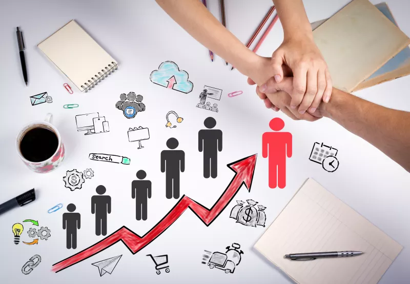 Más que fuera de la caja. 