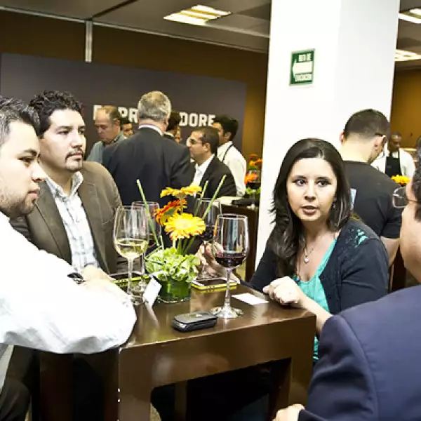 Los emprendedores que tomaron la mentoría tendrán acceso a una red de inversionistas potenciales con quienes podrán asociarse para acelerar el crecimiento de su empresa.