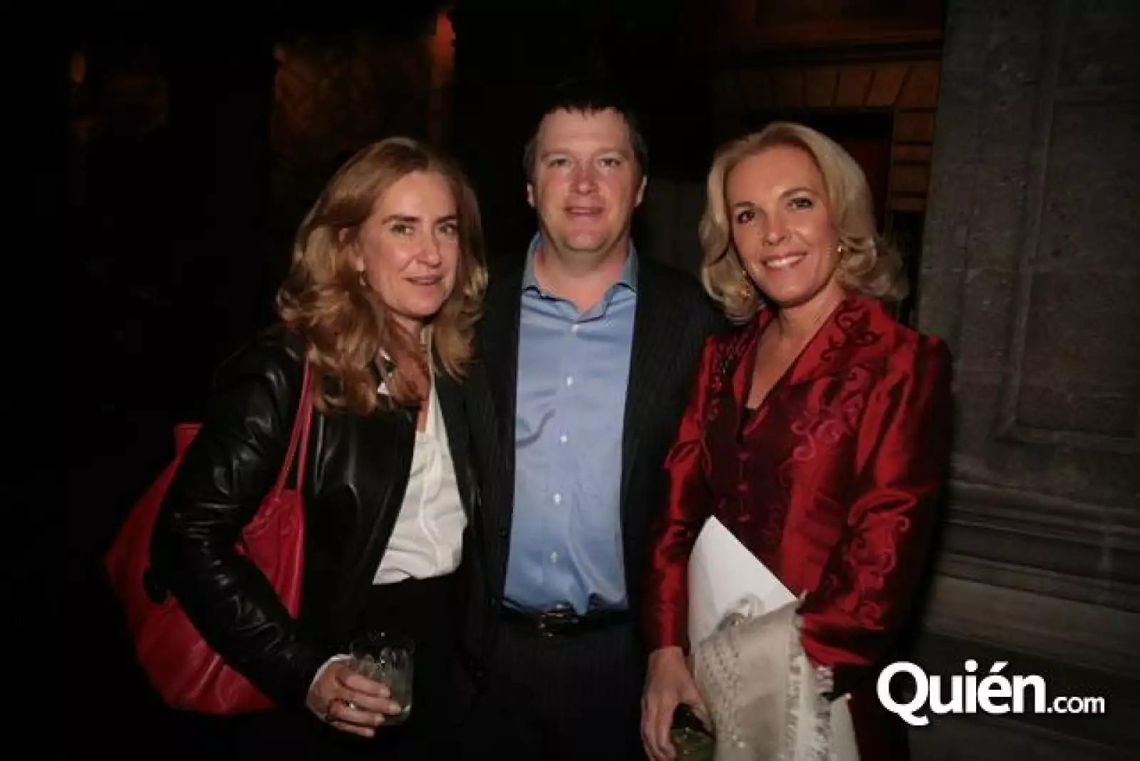 Cajas en subasta revive el arte