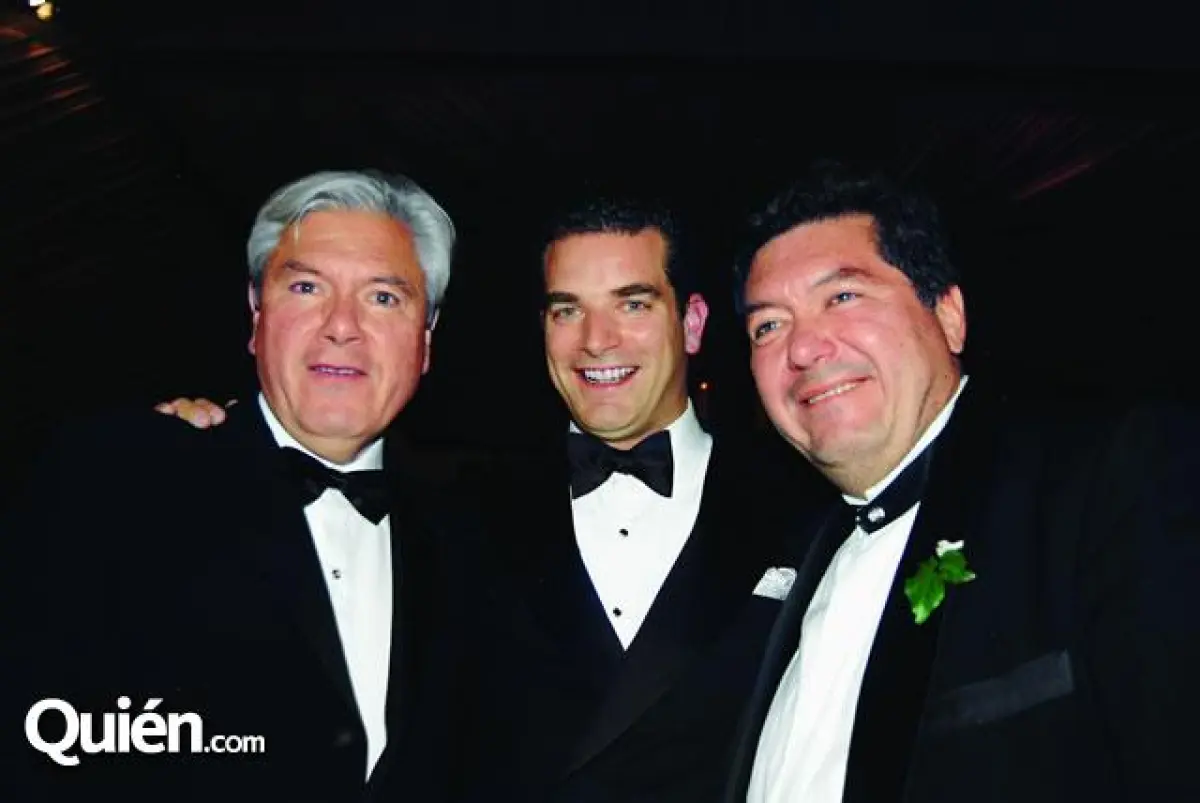 En familia. En la foto: Carlos Hank,Marc Moret y Jorge Hank
