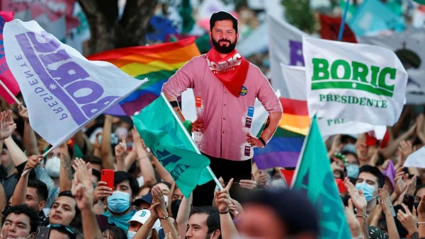 Simpatizantes del candidato a la presidencia, Gabriel Boric.