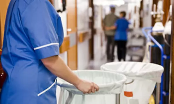 En México hay más de 2.2 millones de empleadas domésticas que viven con menos de 160 pesos al día. (Foto: Cortesía CNNMoney.com )