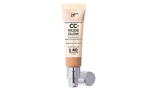 IT COSMETICS-TIKTOK-pecas-falsas-delineador-maquillaje-truco-base-spray fijador.jpg