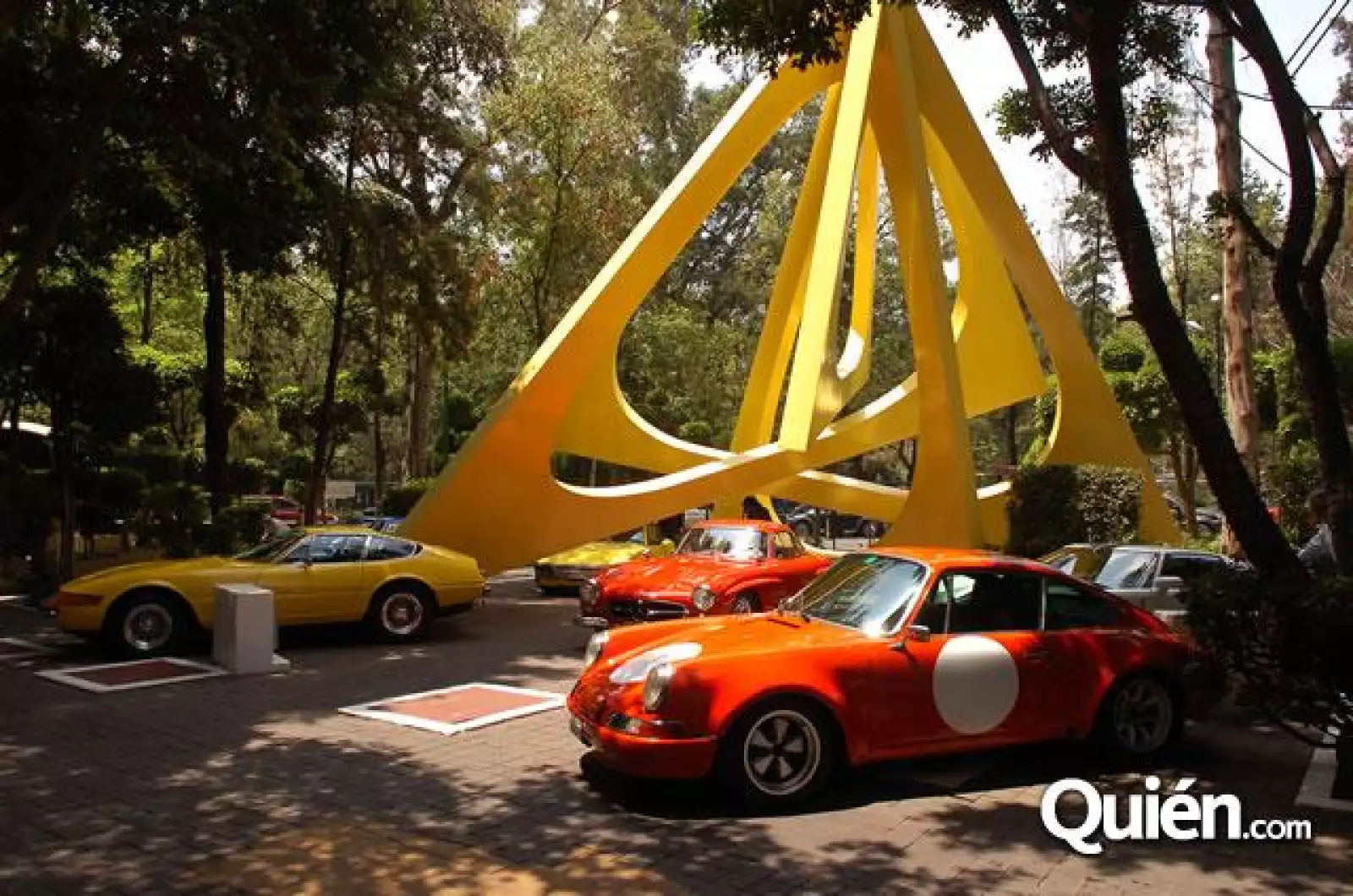 Exhibición de autos clásicos