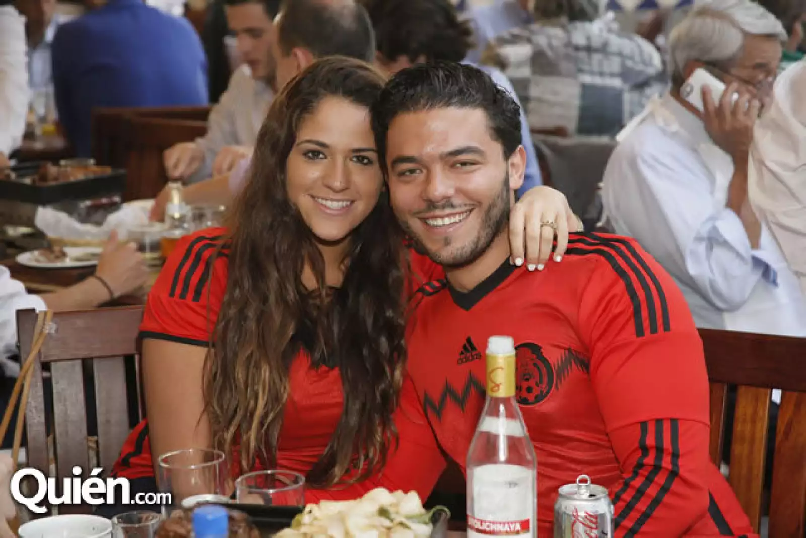 Perla Ealy,Moisés Perla