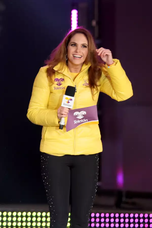 Es el primer año desde 1997 que Lucero no fue presentadora de Teletón.