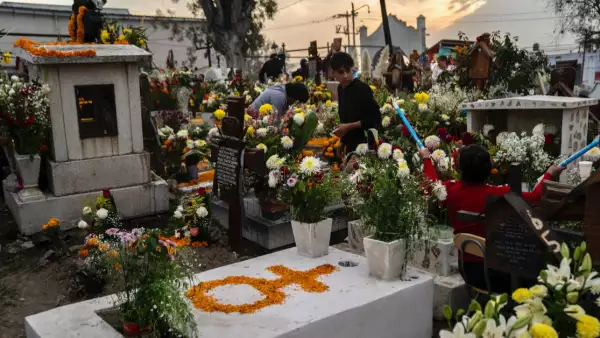 Puentes en noviembre 2025: ¿cuándo sí hay días de descanso oficial en el mes?