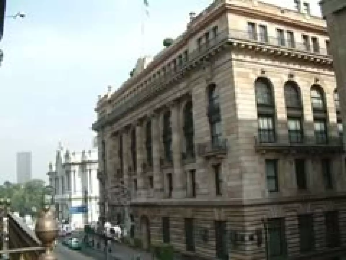 El autor cree que el Banco de México ha afrontado bien los movimientos especulativos del tipo de cambio. (Foto: Archivo)