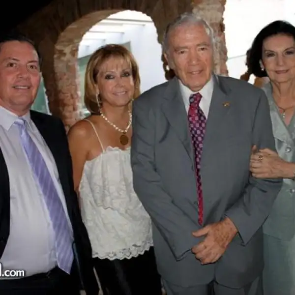Ernesto Gómez,Lupita,Miguel Acevedo y Alicia Orozco