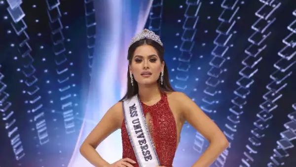 Andrea Meza