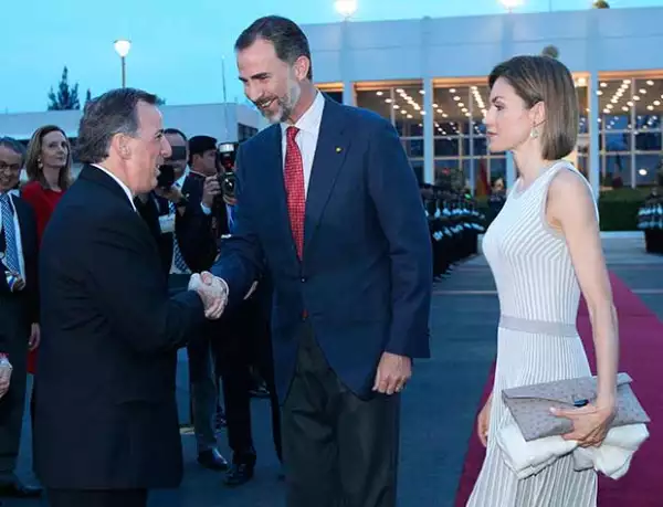 La pareja fue recibida por el canciller José Antonio Meade.