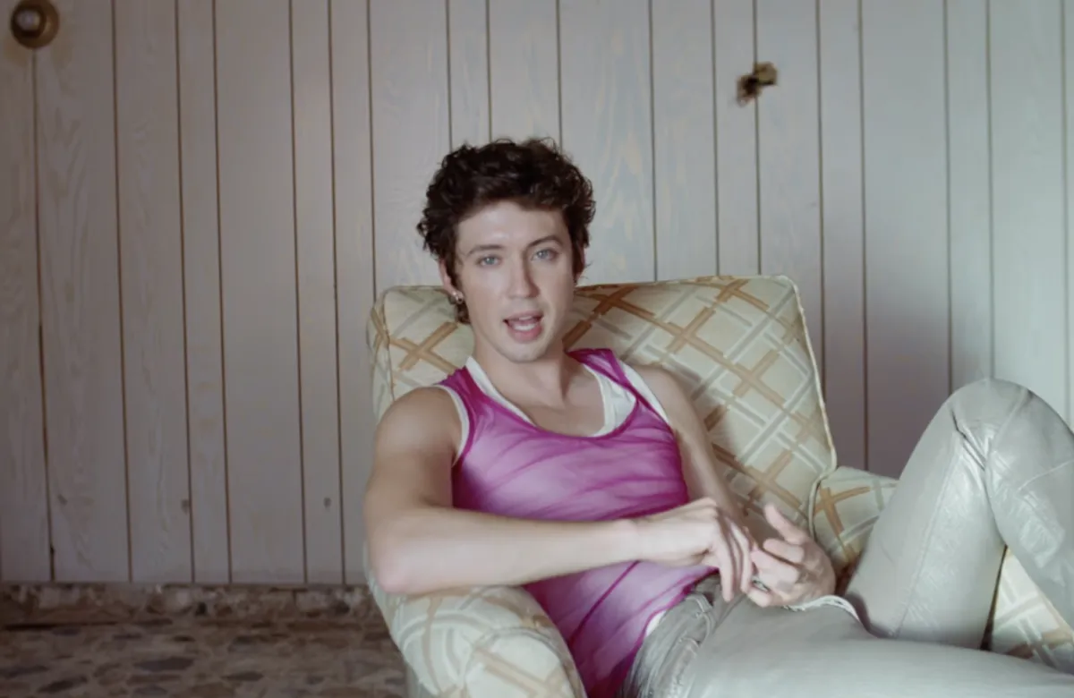 TROYE-NICOLE-2.PNG