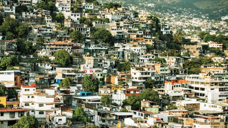 Más allá de la bahía.