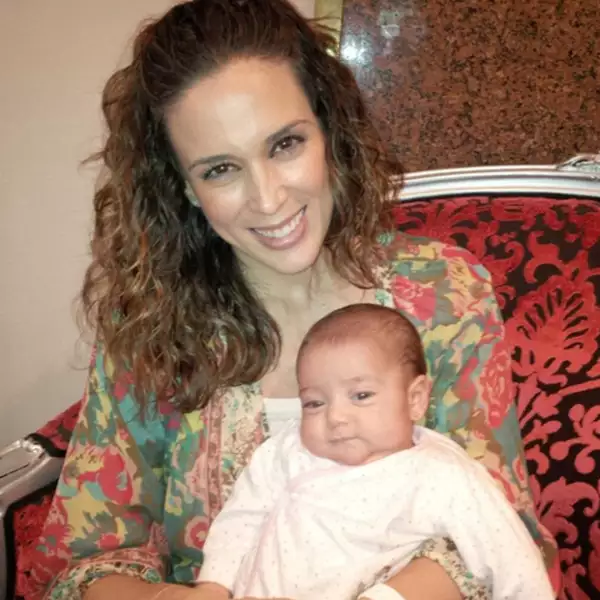 Jacky celebró su primer 10 de mayo hace dos años, casi dos meses después del nacimiento de Jacqueline.