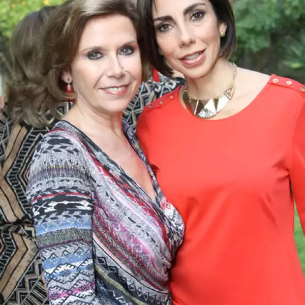 Lety Fossas y Adriana Chávez