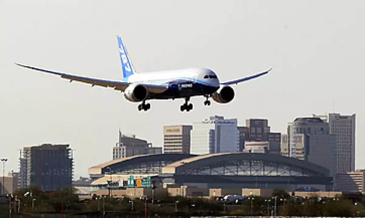 Kayak fue fundada por ex directivos de otras compañías de turismo como Expedia y Travelocity. (Foto: AP)