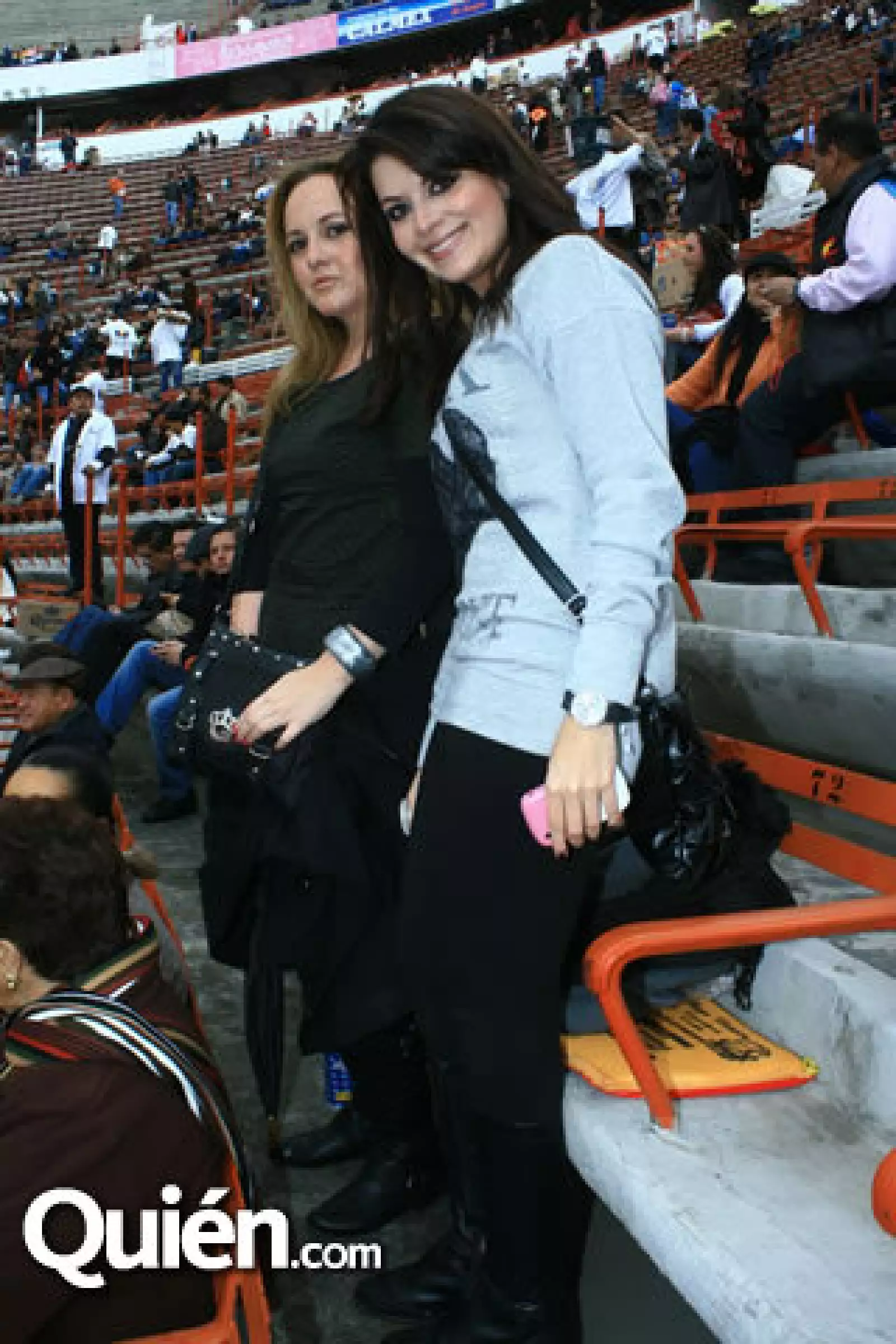 Regina García y Ximena Santillán