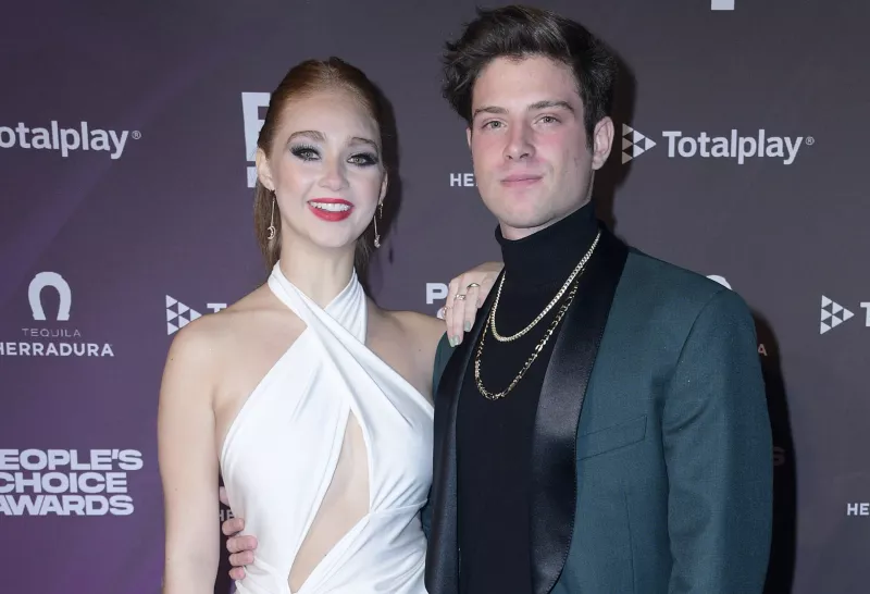 Peoples Choice Awards Mexico City Red Carpet