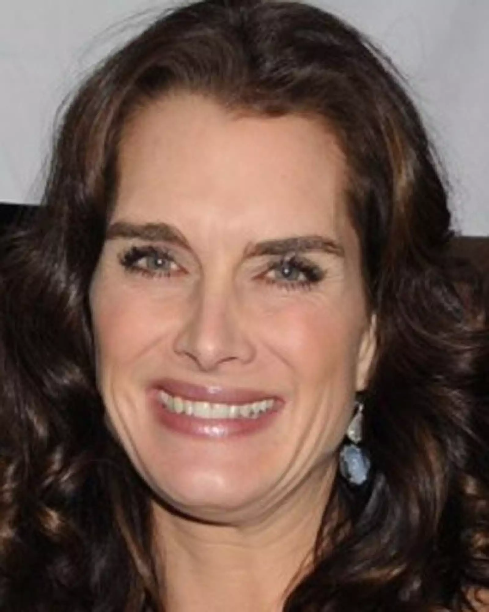 Brooke Shields, al borde del llanto o de la carcajada.