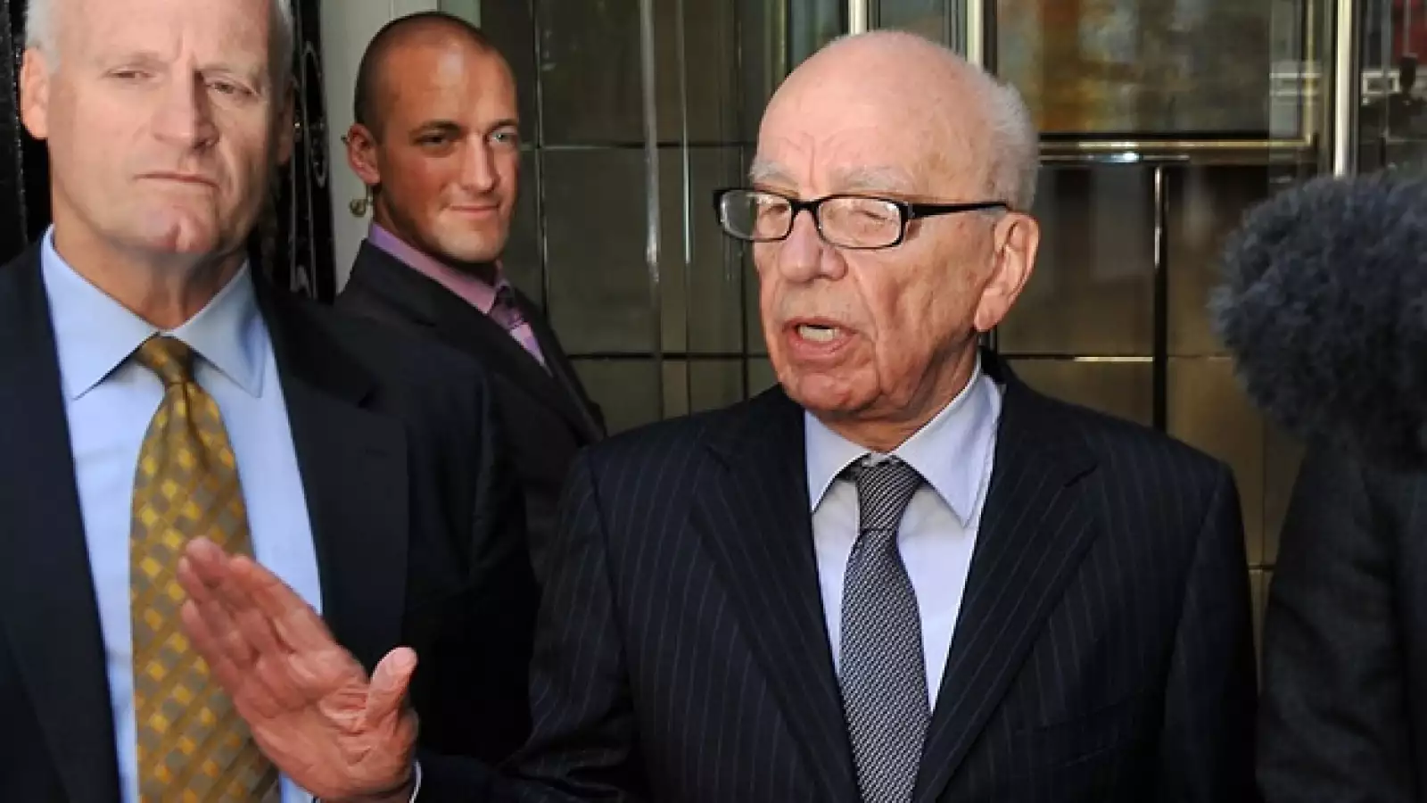 Murdoch - escándalo - disculpas