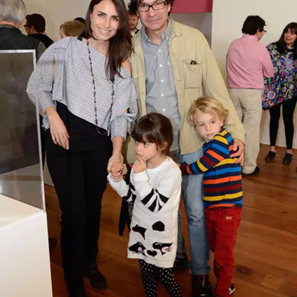 Tania Ragasol,Gustavo,Mila y Mateo Lipkau.