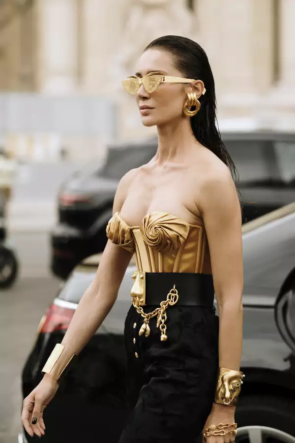 Street Style Paris Fashion Week Schiaparelli