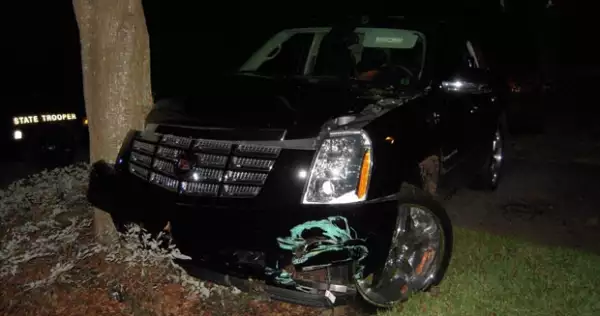 Así quedó el carro de Woods tras el accidente.