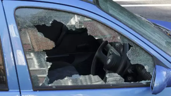 auto robado con violencia