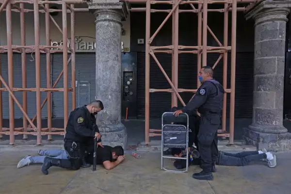 giovanni lópez protesta