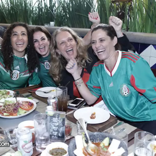 Viviam Sambra,Jacky Guindi,Ivette Romano,Emma Achar