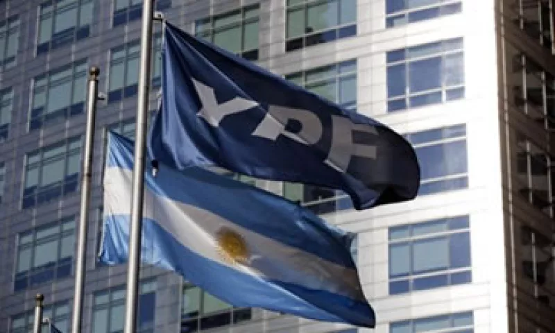 Las acciones de Yacimientos Petrolíferos Fiscales (YPF) perdieron este lunes en el Mercado de Valores de Nueva York. (Foto: Reuters)