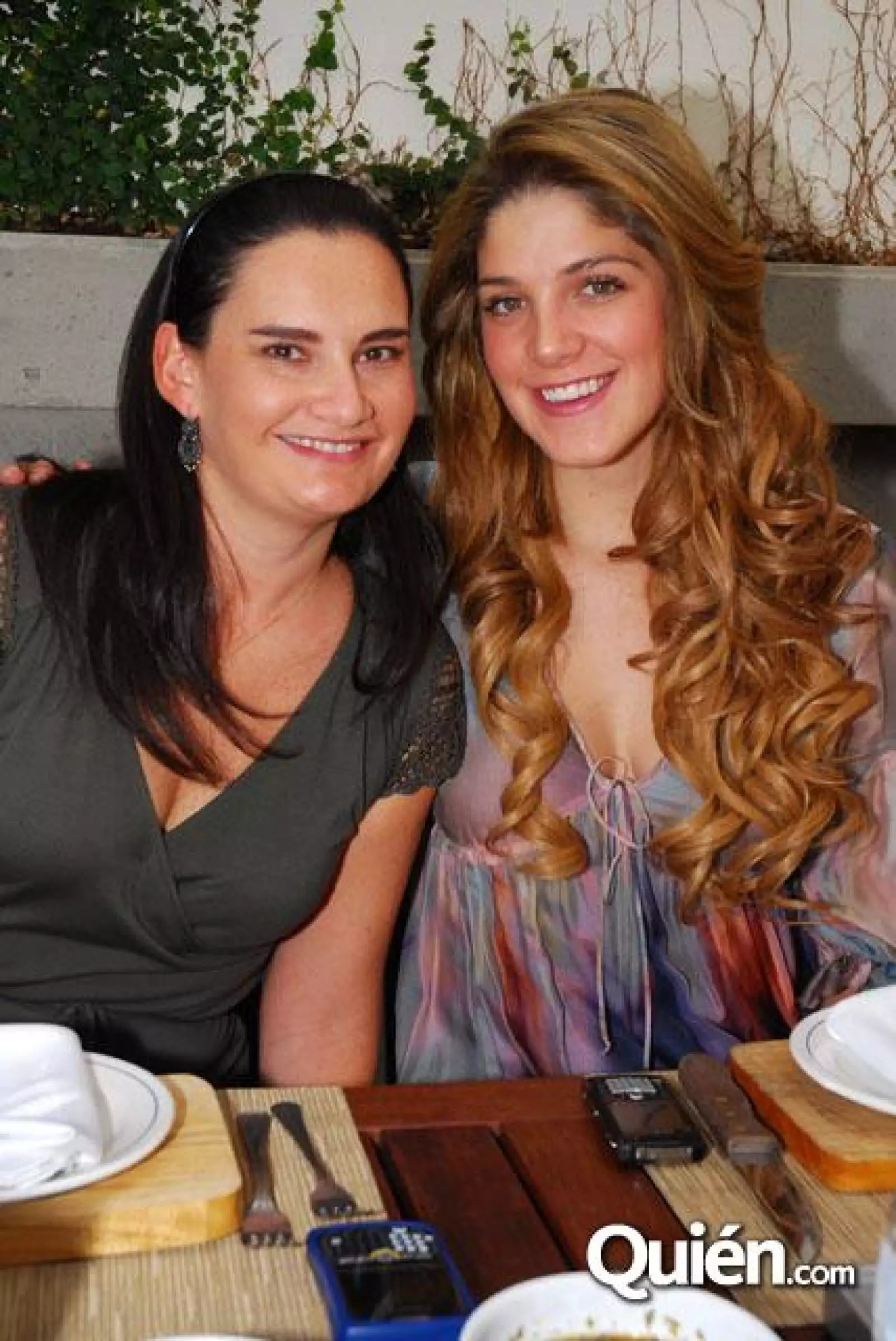 EMBAJADORAS DE AGAVIA Y RG SANCHEZ