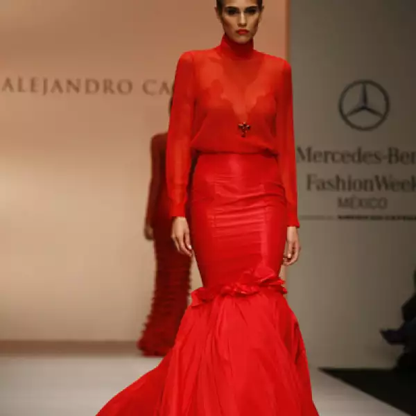 Pasarela Alejandro Carlín