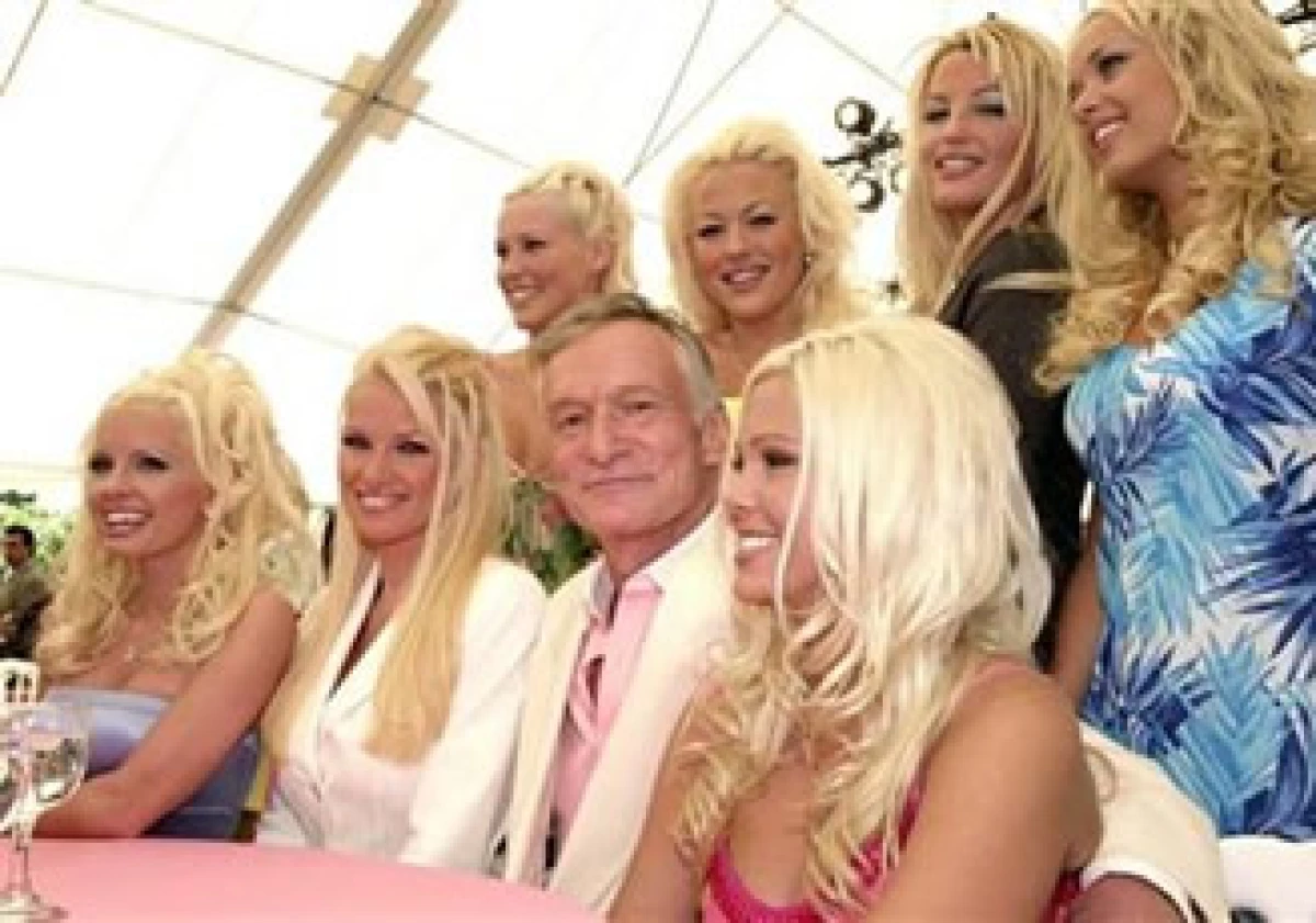 En la inauguración, mujeres vestidas con orejas de conejo, collares, esposas y pequeñísimos corsés de Playboy ofrecerán los invitados champán y cartas en las mesas de juego que serán el ingrediente económico clave de la empresa. (Foto: Reuters)
