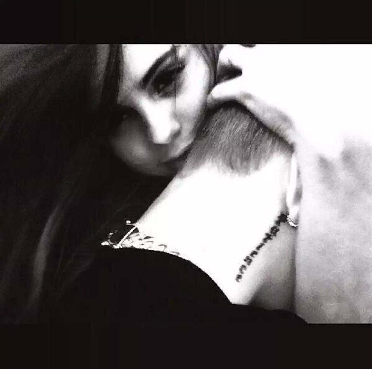 La pareja ha tenido una relación intermitente a lo largo de los últimos años, pero es claro que Selena Gomez ahora que cumple 22 años, debería aprovechar para dejar al "bad boy" de una vez por todas.