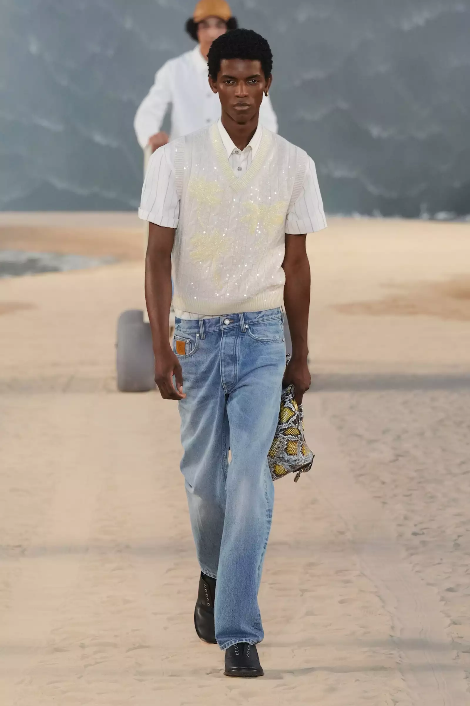 Vuitton m S27 050.jpg