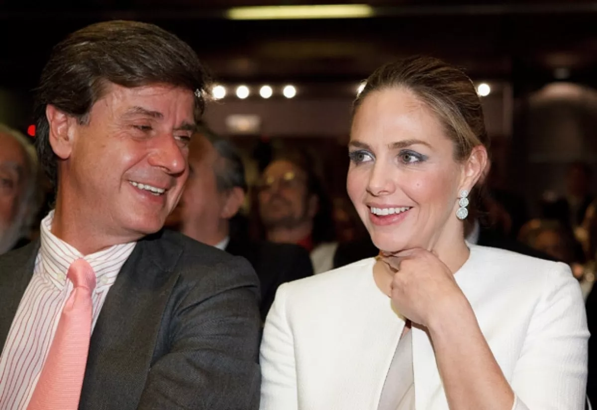 Con su ex esposo Cayetano.