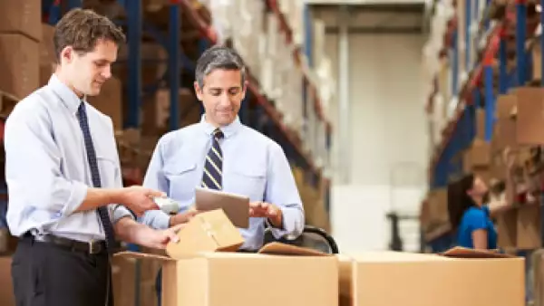 Los directores de compras y gerentes de logística pueden aspirar a salarios anuales desde 900,000 pesos hasta 1.9 millones de pesos. (Foto: Shutterstock )