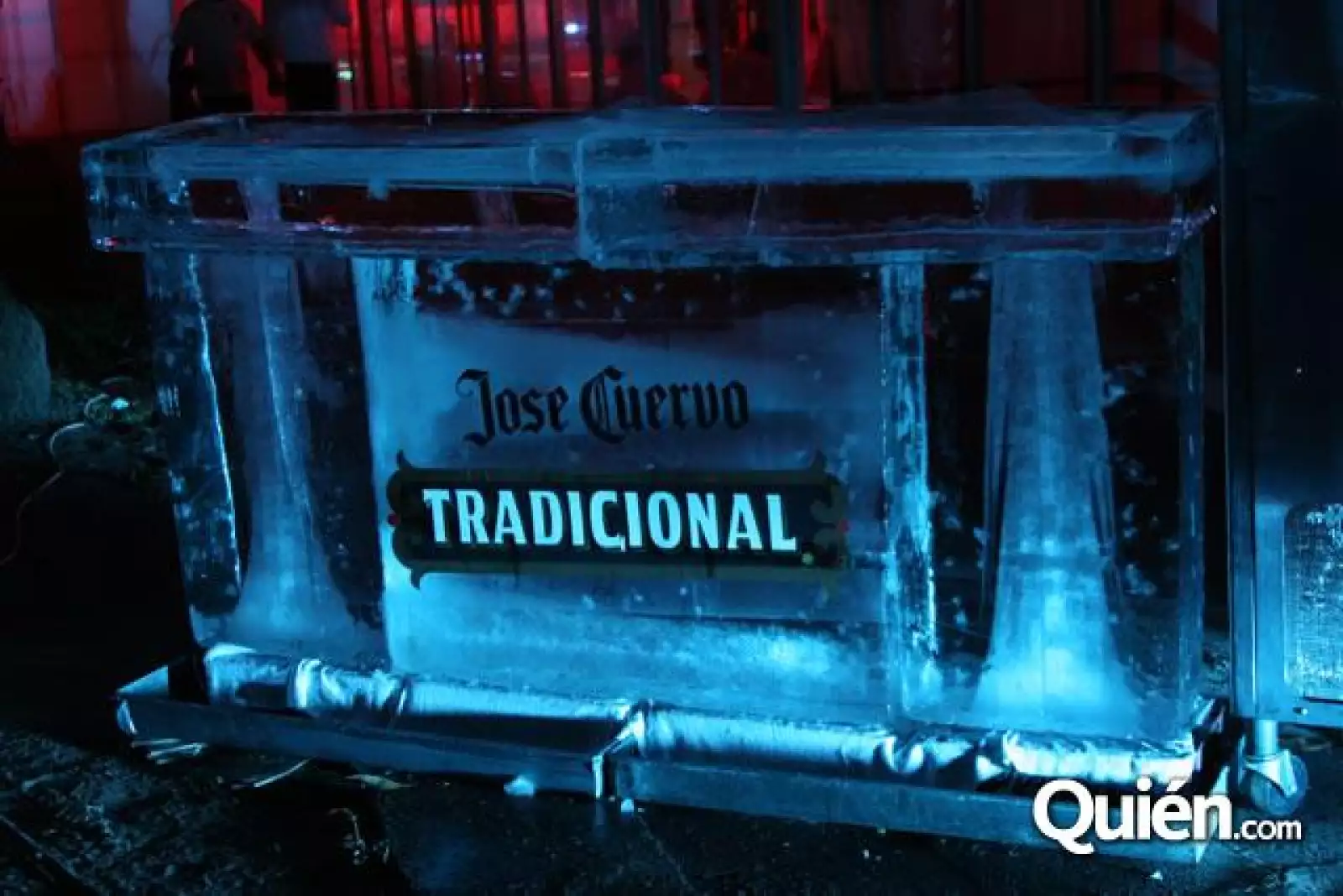 Fiesta en casa Morquecho Ice Factory