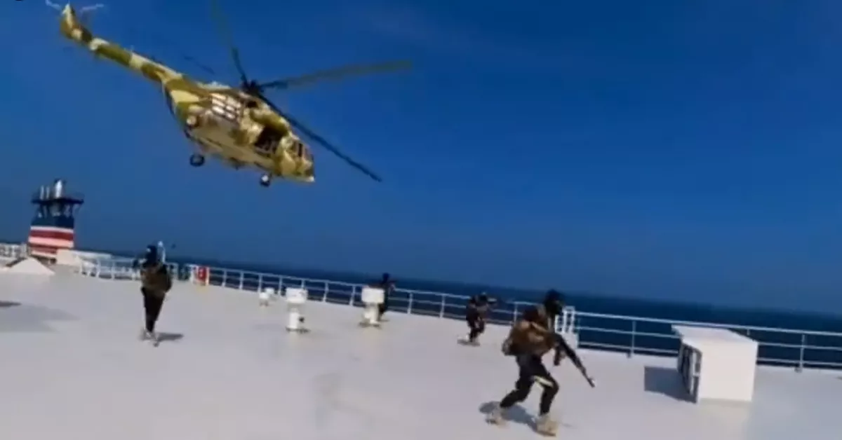 Buque secuestrado en el Mar Rojo