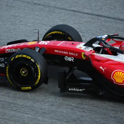 Ferrari y Red Bull marcan el mejor tiempo en las primeras prácticas del GP de Bahréin