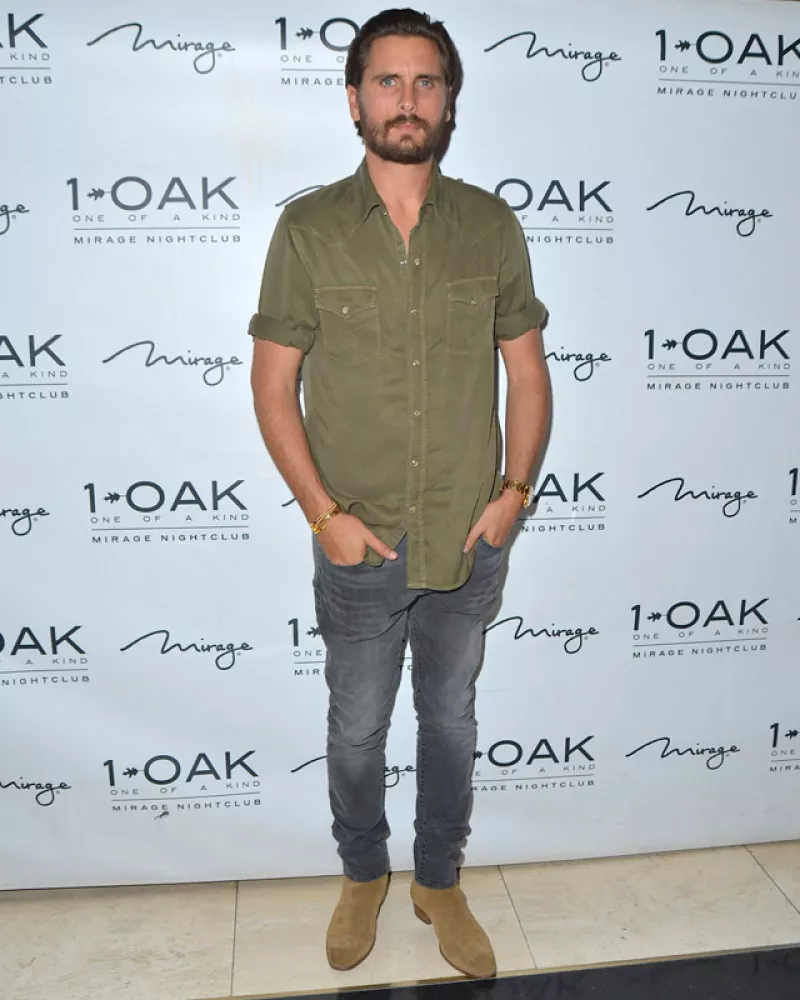 El ex de Kourtney Kardashian está en pláticas para ser parte de un nuevo reality show que lo filmaría estando de fiesta.