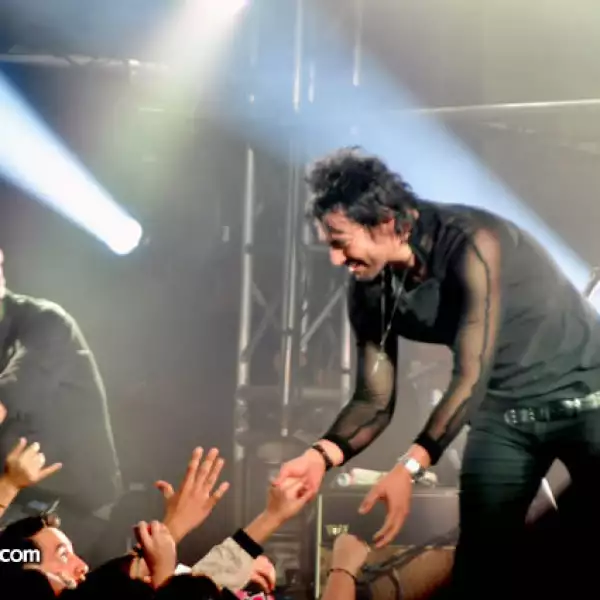 Beto Cuevas en el Woodstock Valle