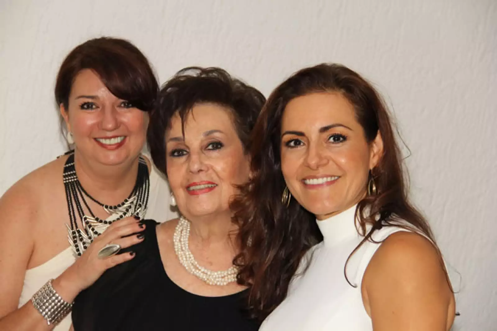 Chepi wisnes,Cristy sanchez y Lele wisnes