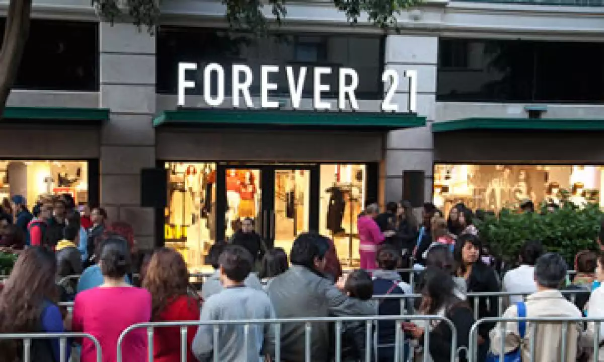 La nueva tienda se ubica en la esquina de Madero y Gante. (Foto: Tomada de another.co)