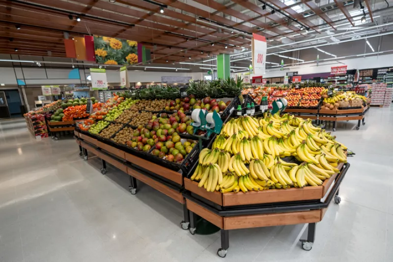 Walmart  desarrolló un programa para apoyar a productores agrícolas. (Hispanolistic/Getty Images)